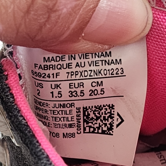 Converse Black and Pink Sneakers - Picture 5 of 5